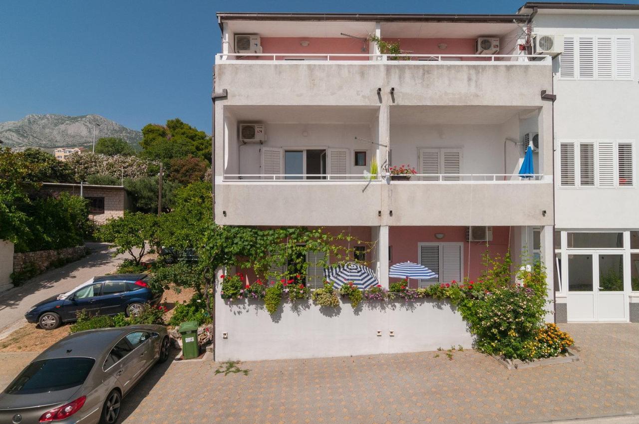 Apartman Neven Podgora Bagian luar foto
