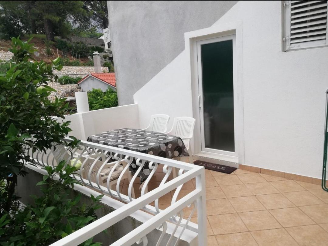Apartman Neven Podgora Bagian luar foto